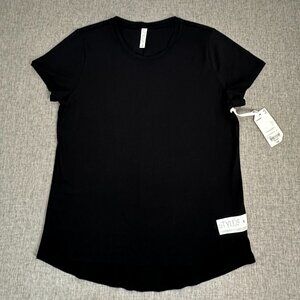 NEW! Women's Stylus Basic Black Shirt medium $36 Cotton Blend Short Sleeve Round